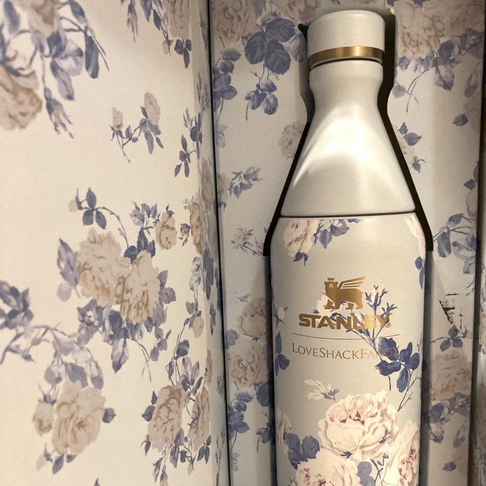 20oz Stanley loveshackfancy all day slim bottle